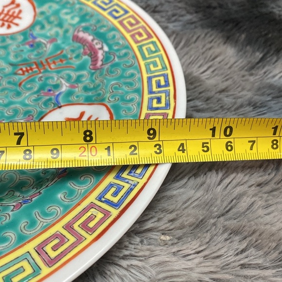 Vintage Chinese Famille
Rose Porcelain Sunflower Plate - Picture 16 of 16